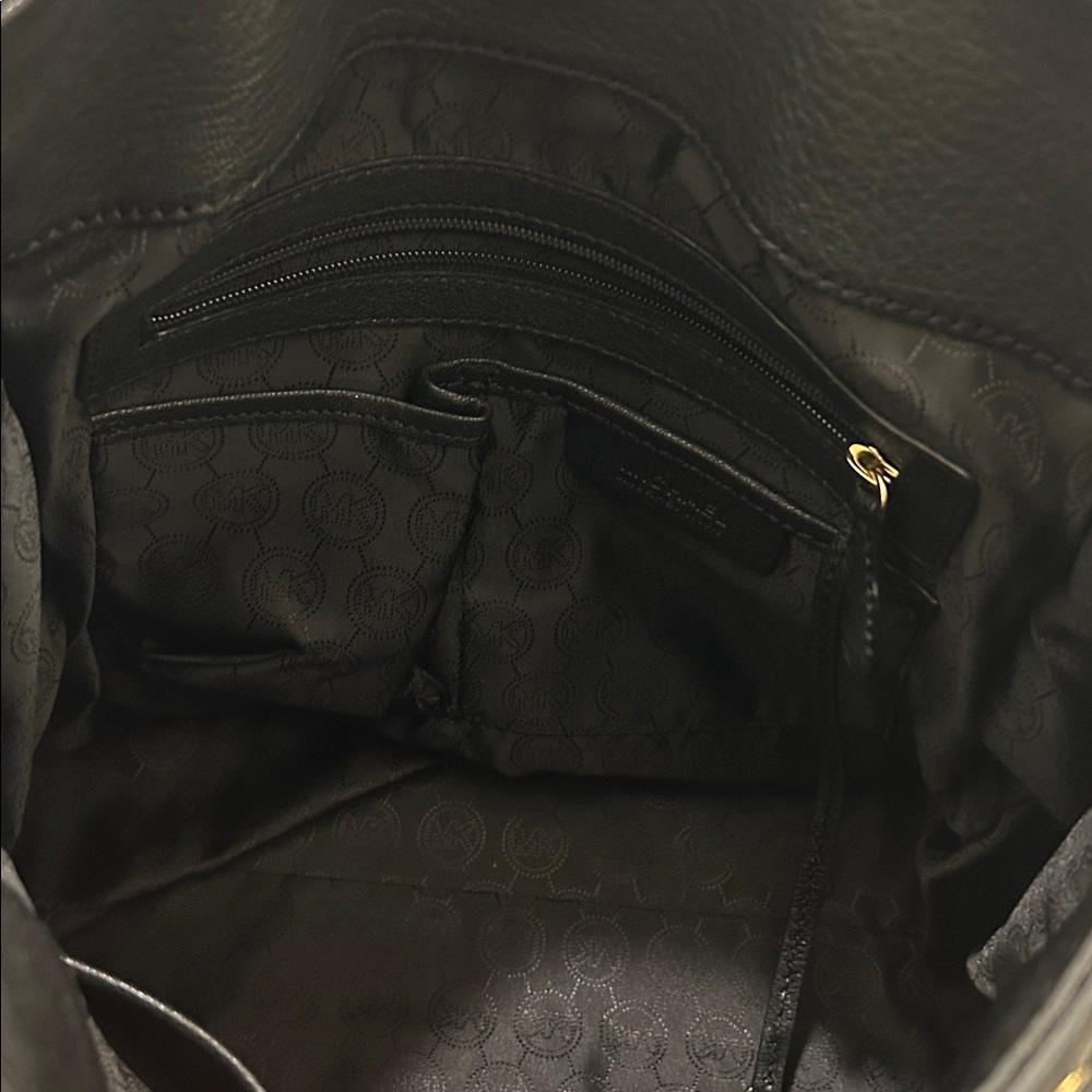Michael Kors (NWOT) Hamilton Grommet Tote - Picture 10 of 16